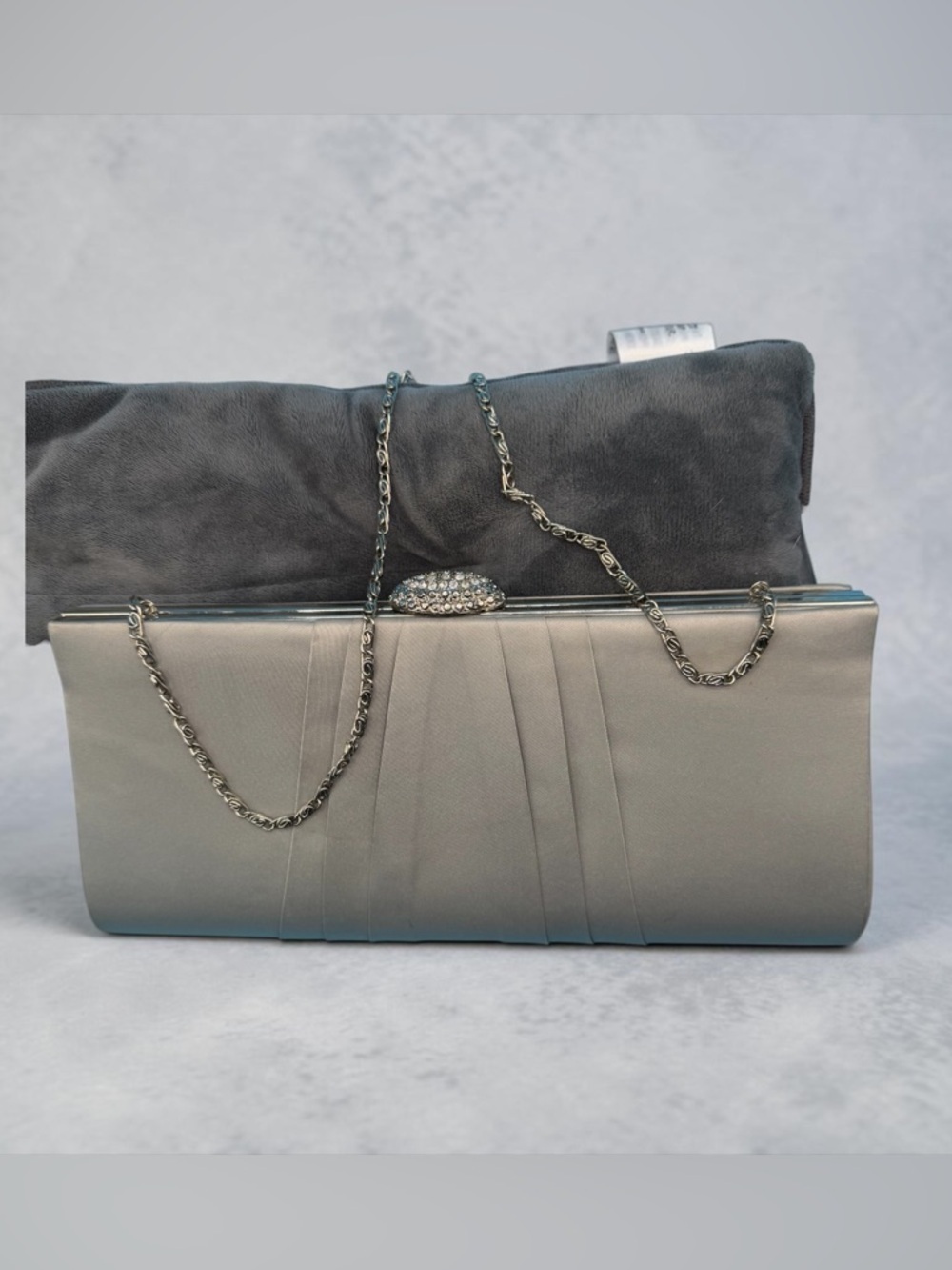 Elegant Silver Evening Clutch with Chain Strap